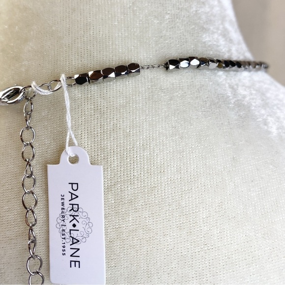 NWT 💎 SPARKLING HAZY FACETED SILVER BEADS SHIMMERING NECKLACE - Picture 7 of 9